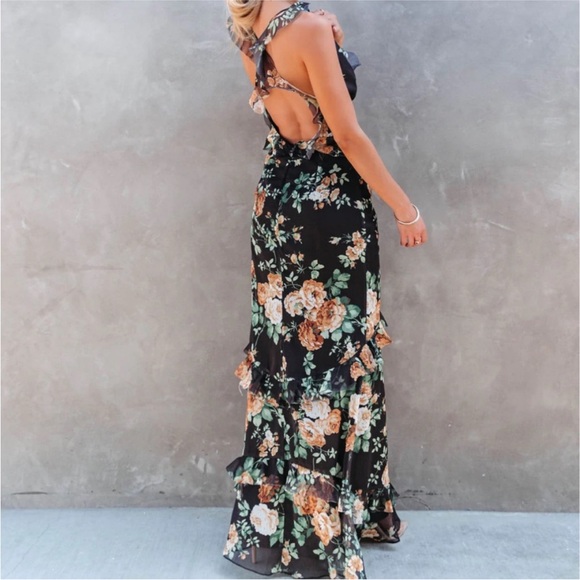 Floral Maxi Dress by Vici - Size Large - BEAUTIFUL - Picture 3 of 9